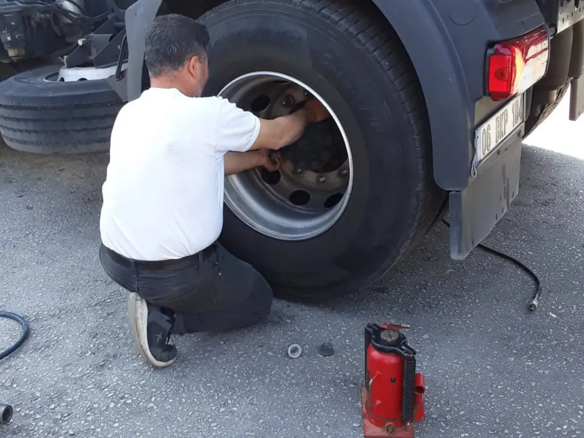 Odunpazarı Oto Lastikçi